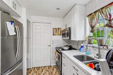 1143 NW 58th St, Miami FL - photo 13 of 27