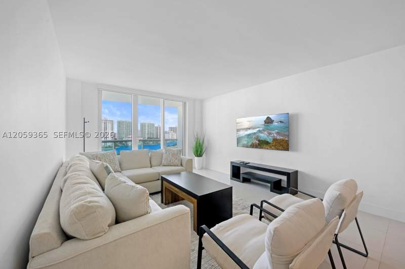 1 bedroom Condominium at 19370 Collins Ave 1622, Ocean Reserve Condo, Sunny Isles Beach — photo 4