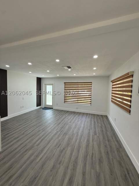 1251 NE 208th Ter, Miami FL - photo 6 of 35