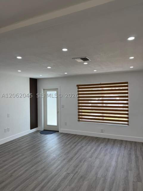 1251 NE 208th Ter, Miami FL - photo 7 of 35