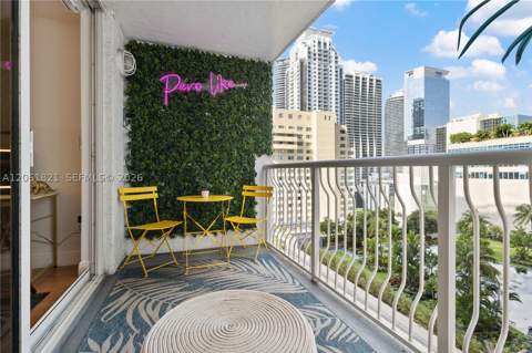 1200 Brickell Bay Dr 1816, Miami FL - photo 15 of 18