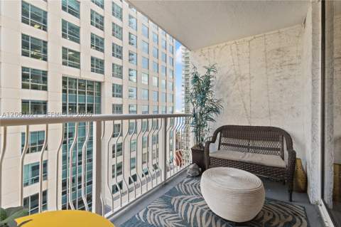 1200 Brickell Bay Dr 1816, Miami FL - photo 16 of 18