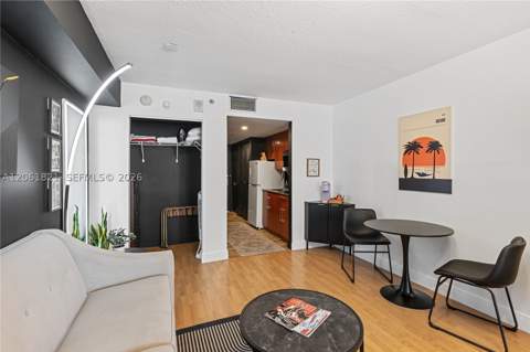 1200 Brickell Bay Dr 1816, Miami FL - photo 6 of 18