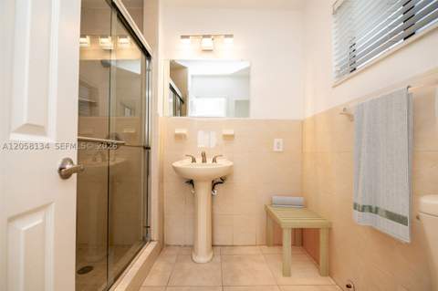 2340 SW 16th St, Miami FL - photo 15 of 45
