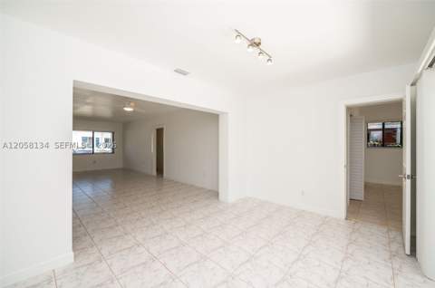2340 SW 16th St, Miami FL - photo 6 of 45