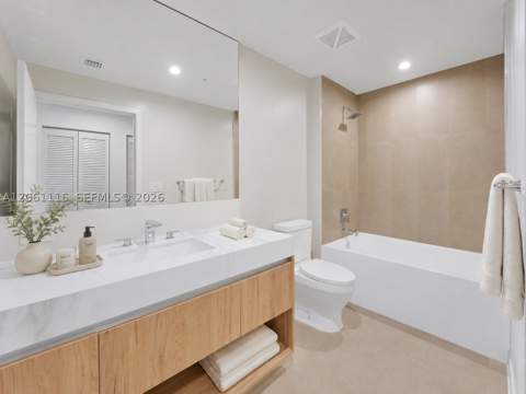 11 NE 6th St 809, Miami FL - photo 19 of 59