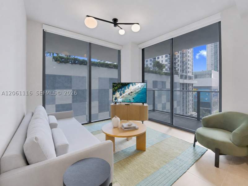 2 bedroom Condominium at 11 NE 6th St 809, Downtown Miami, Miami — photo 4