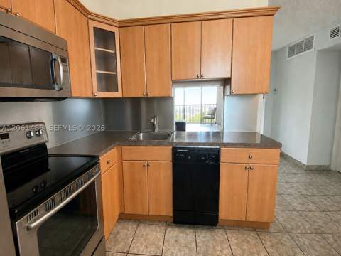 3703 NE 166th St 704, North Miami Beach FL - photo 11 of 40