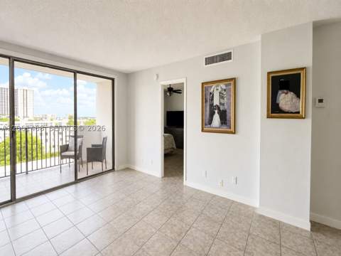 3703 NE 166th St 704, North Miami Beach FL - photo 15 of 40