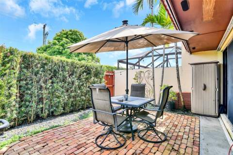 11743 SW 112th Ter, Miami FL - photo 10 of 35