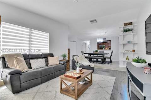 11743 SW 112th Ter, Miami FL - photo 8 of 35