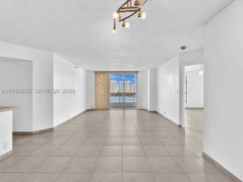 2 bedroom Condominium at 3530 Mystic Pointe Dr 1004, Mystic Pointe Tower 500 C, Aventura — photo 4