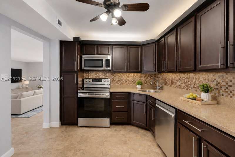 2 bedroom Condominium at 2750 NE 183rd St 304, Commodore Plaza Condo, Aventura — photo 1