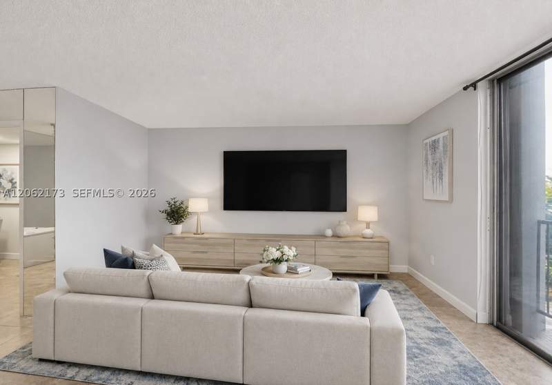 2 bedroom Condominium at 2750 NE 183rd St 304, Commodore Plaza Condo, Aventura — photo 3