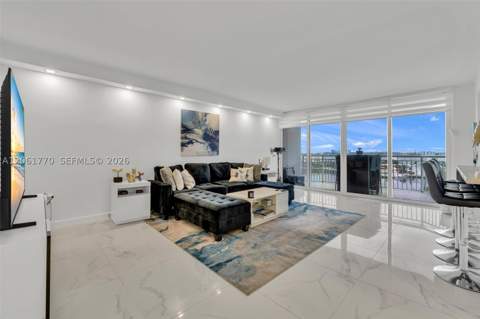 18071 Biscayne Blvd 901, Aventura FL - photo 9 of 43