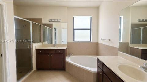8890 W 33rd Ave, Hialeah FL - photo 22 of 38
