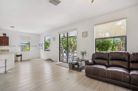 11833 SW 240th Ter, Homestead FL - photo 11 of 86