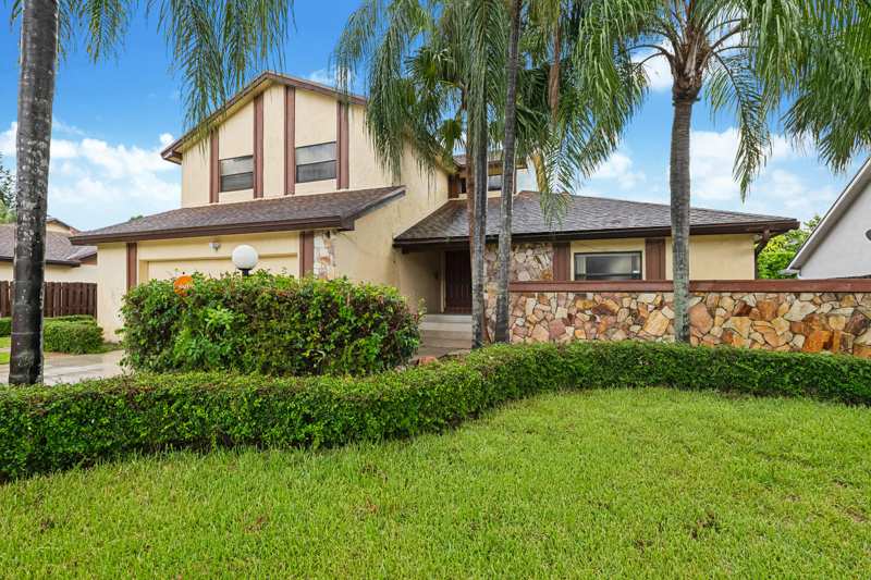 4 bedroom SingleFamilyResidence at 15615 SW 54th Street, Lakes Of The Meadow Sec 4, Miami — photo 1
