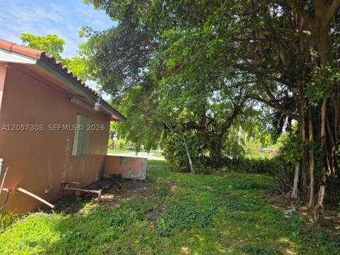 881 Albatross St, Miami Springs FL - photo 12 of 17