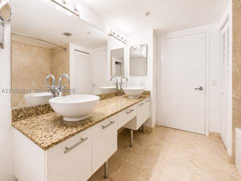 41 SE 5th St 1412, Miami FL - photo 22 of 25