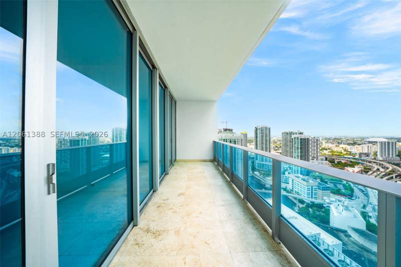 1 bedroom Condominium at 200 Biscayne Boulevard Way 4409, Epic West Condo, Miami — photo 3