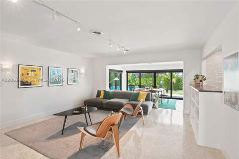 12906 Cherry Rd, North Miami FL - photo 6 of 29