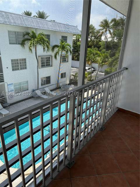 251 Galen Dr 302, Key Biscayne FL - photo 13 of 14