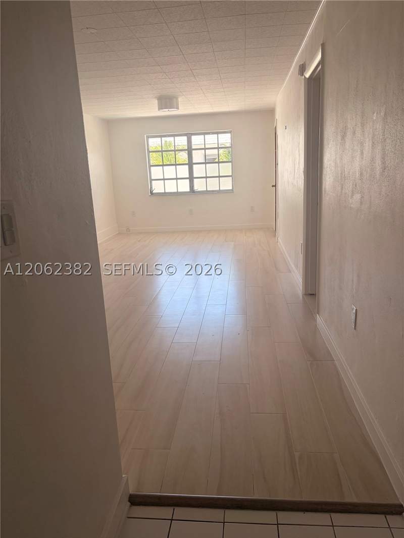 1 bedroom Condominium at 251 Galen Dr 302, Key Biscayne Vi Condo, Key Biscayne — photo 3