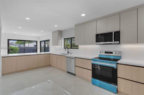 17630 SW 108th Ct, Miami FL - photo 10 of 45