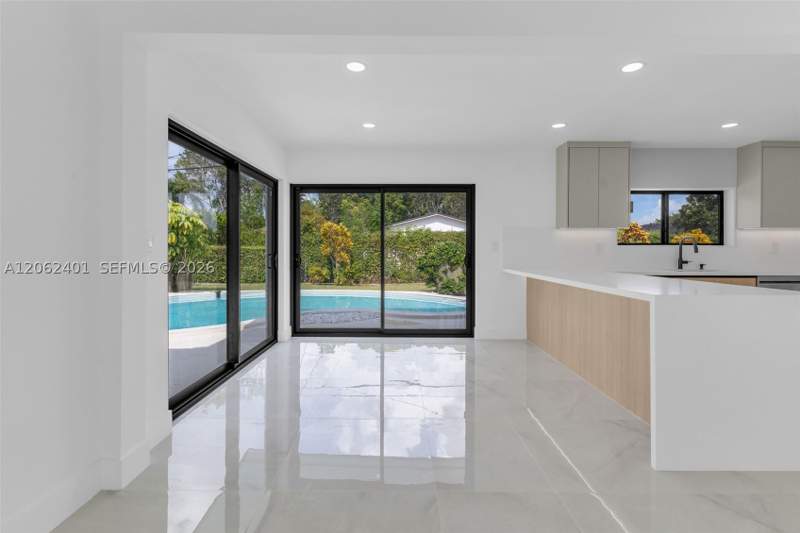 3 bedroom SingleFamilyResidence at 17630 SW 108th Ct, Green Hills Sec 7, Miami — photo 5