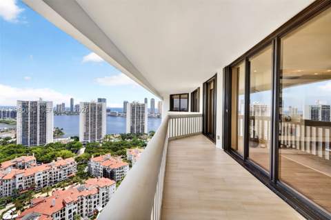 2000 Island Blvd 3010, Aventura FL - photo 14 of 42