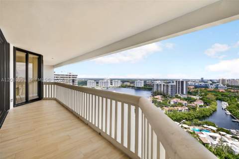 2000 Island Blvd 3010, Aventura FL - photo 16 of 42