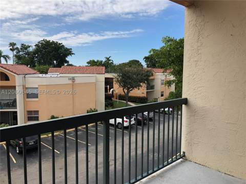 6280 NW 186th St 311, Hialeah FL - photo 11 of 20