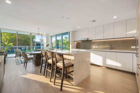 9221 E Bay Harbor Drive 212, Bay Harbor Islands FL - photo 13 of 42