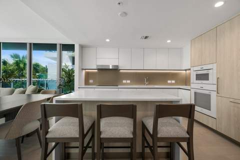 9221 E Bay Harbor Drive 212, Bay Harbor Islands FL - photo 16 of 42