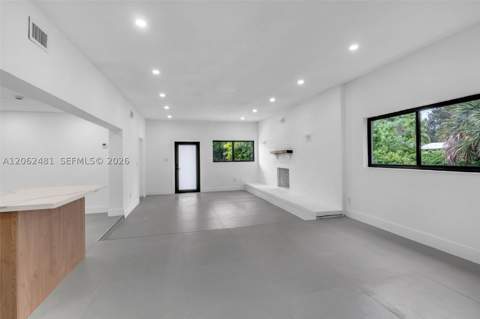 3400 NW 211th St, Miami Gardens FL - photo 13 of 41