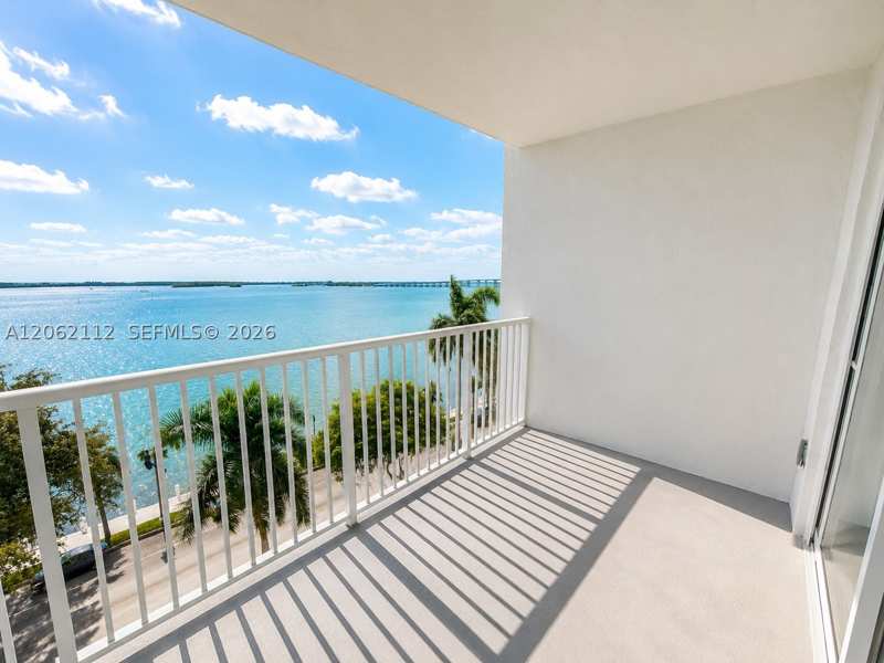 1 bedroom Condominium at 1420 Brickell Bay Dr 702E, Bayshore Place Condo, Miami — photo 1