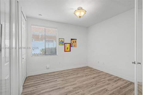 7926 SW 195th Ter, Cutler Bay FL - photo 8 of 37