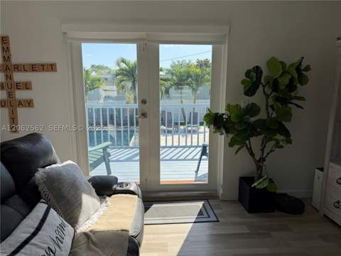 2401 SW 83rd Ave, Miami FL - photo 10 of 58