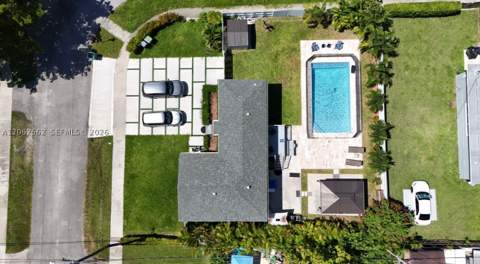 2401 SW 83rd Ave, Miami FL - photo 6 of 58