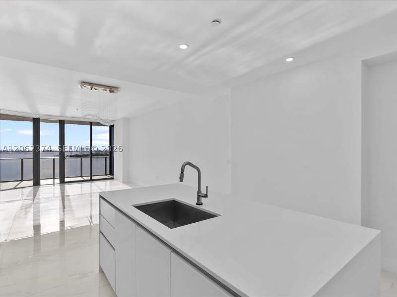 3 bedroom Condominium at 700 NE 24th St 503, Aria Reserve Miami, Miami — photo 2