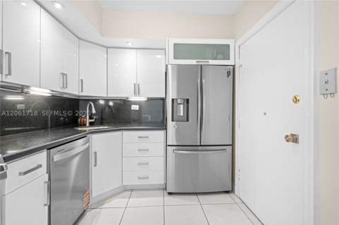 5601 Collins Ave 1515, Miami Beach FL - photo 16 of 38