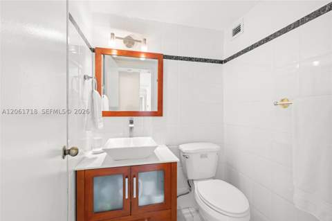 5601 Collins Ave 1515, Miami Beach FL - photo 19 of 38