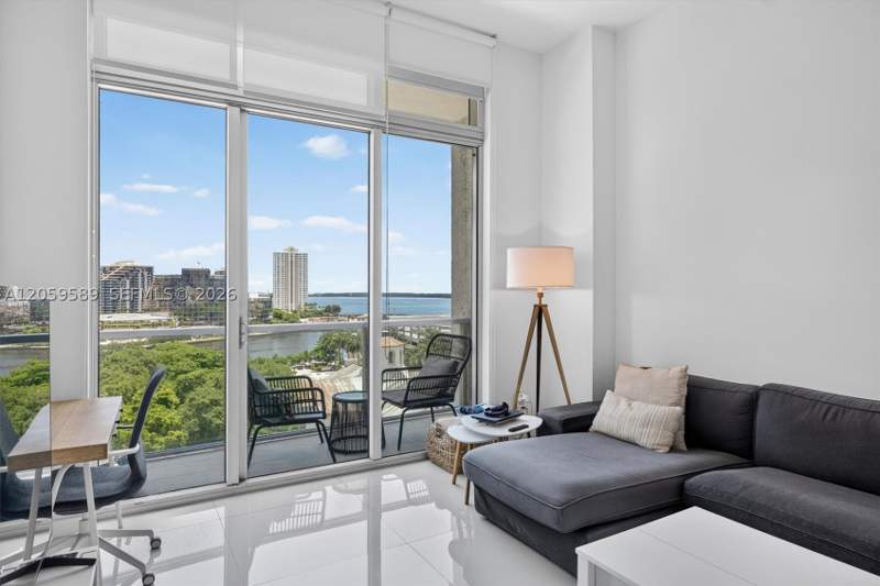 1 bedroom Condominium at 500 Brickell Ave 1100, 500 BRICKELL EAST CONDO, Miami — photo 1