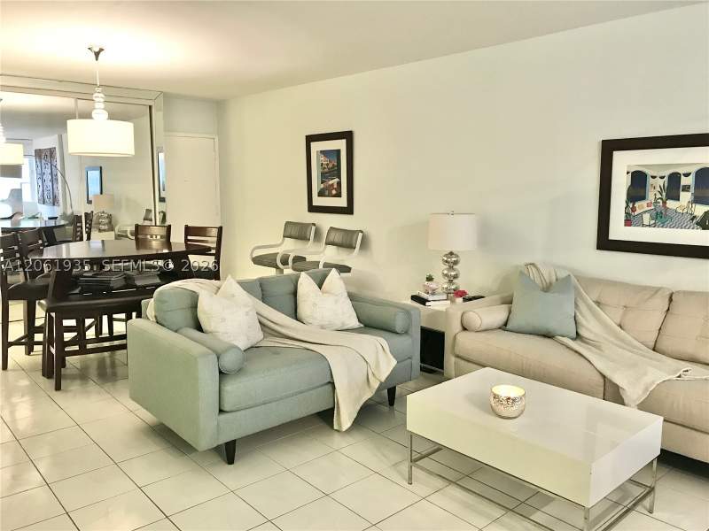 1 bedroom Condominium at 5005 Collins Ave 518, The Carriage Club North C, Miami Beach — photo 3