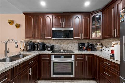 15680 SW 82nd Cir Ln 8-8, Miami FL - photo 23 of 42