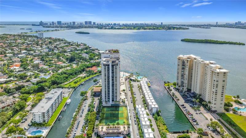 2 bedroom Condominium at 1800 NE 114th St 1508, Cricket Club Condo, Miami — photo 2
