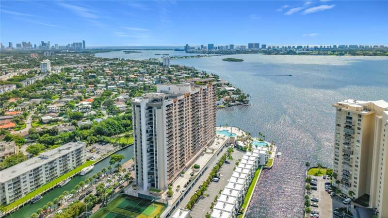 2 bedroom Condominium at 1800 NE 114th St 1508, Cricket Club Condo, Miami — photo 3