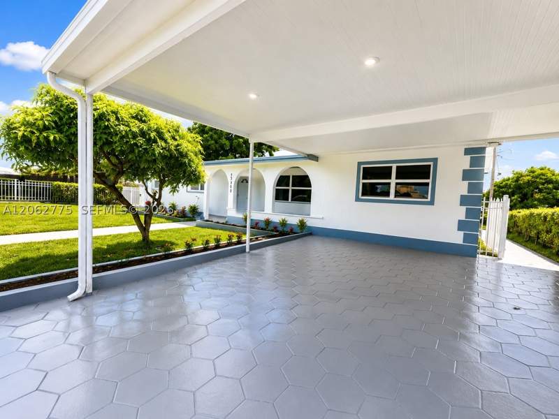 5 bedroom SingleFamilyResidence at 17800 NW 8th Ave, Berkeley Manor Sec 1, Miami Gardens — photo 3