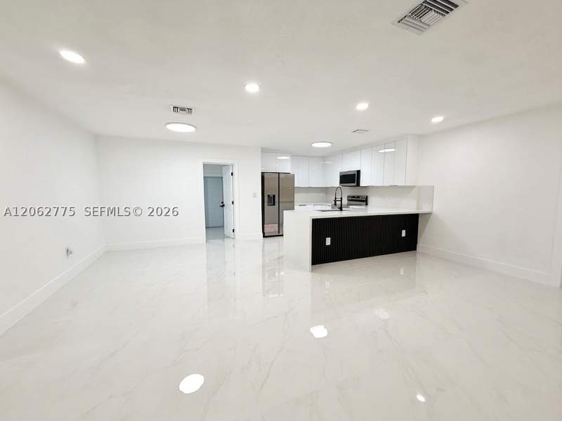 5 bedroom SingleFamilyResidence at 17800 NW 8th Ave, Berkeley Manor Sec 1, Miami Gardens — photo 5